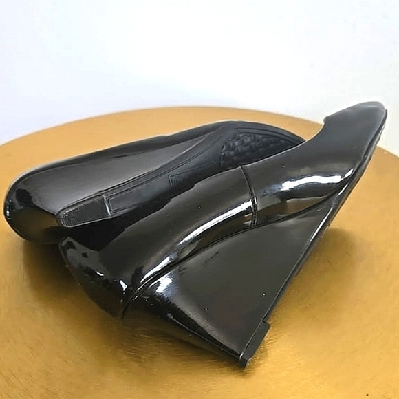 Mootsies Tootsies Women’s Black Patent Leather Wedge Size 9.5 🌴 - Picture 4 of 9